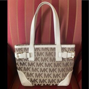 Authentic Michael Kors MK Outline Monogram Jacquard